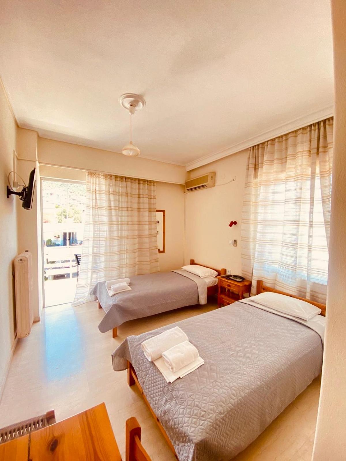 Alexiou Studios Loutra Edipsou  Luaran gambar